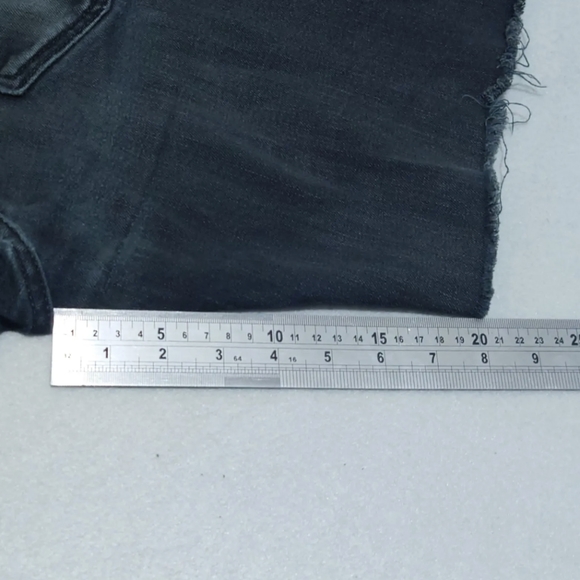 Levi's 510 Cut Off Raw Jean Shorts Summer Festival Holiday Men's W30 Black - Picture 7 of 7